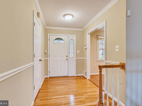 5th image of 14306 Parkmanor Ter
