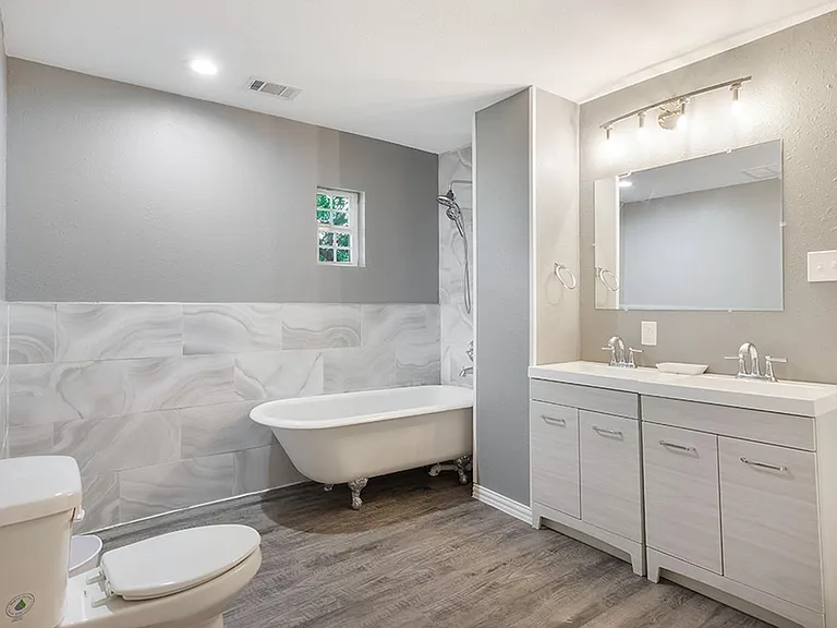 745 W Brooklyn Ave — Photo 17