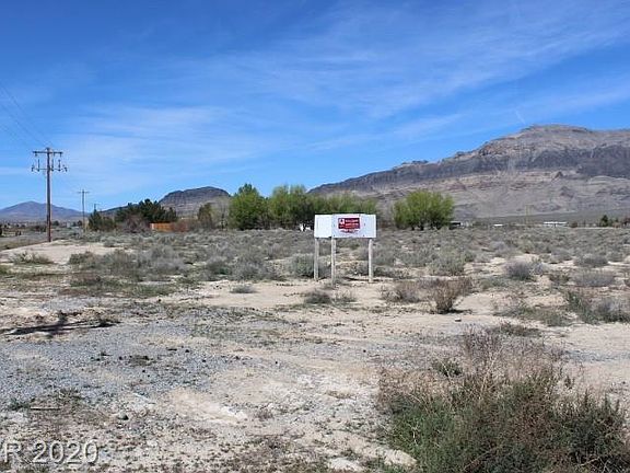 3rd image of 2020 Palm Dr