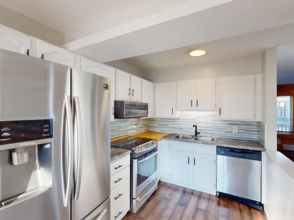 1013 Smith Ave, Crossfield, AB T0M 0S0