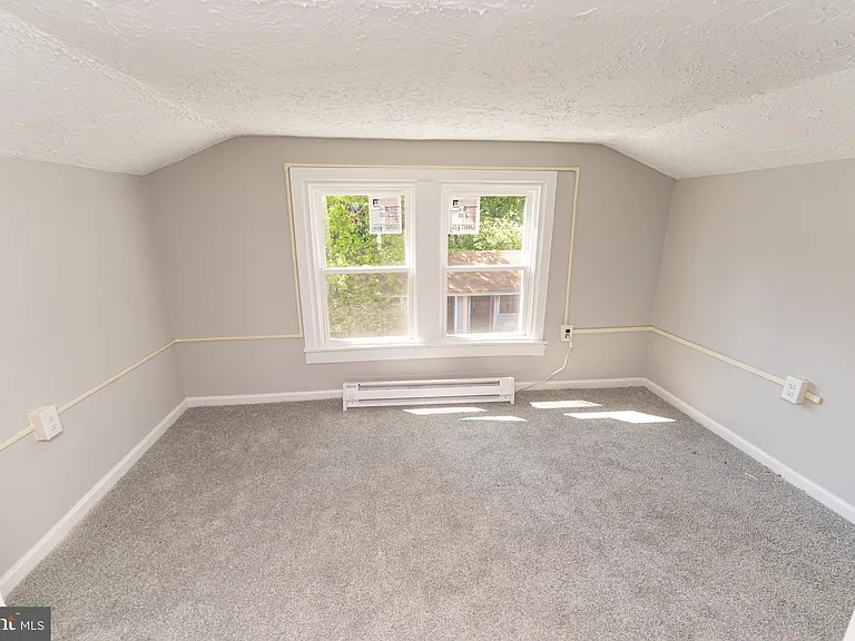1507 Race St — Photo 37