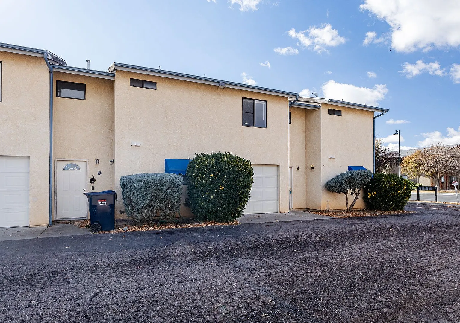 RR918 - 4825 N. Robert Rd — Photo 3