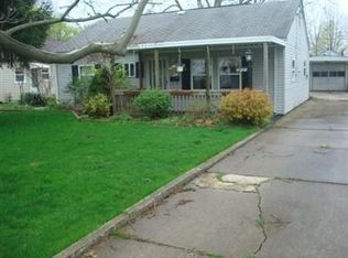 306 Roosevelt Ave, Elyria, OH 44035