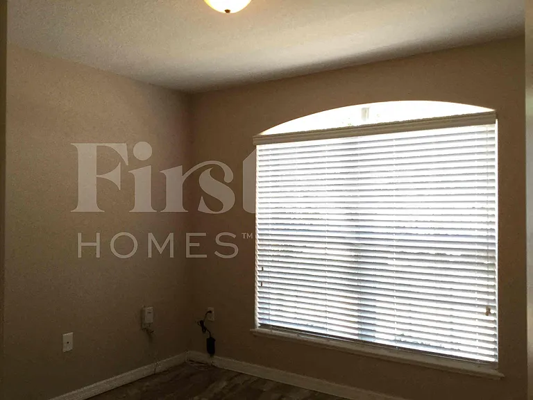 425 Hammerstone Ave — Photo 13