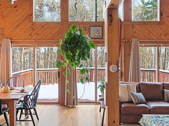 5th image of 209 Powder Mill Road