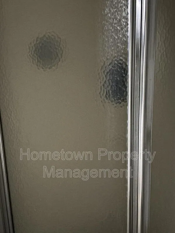 1 bed, 1.0 bath, $750 — Photo 3