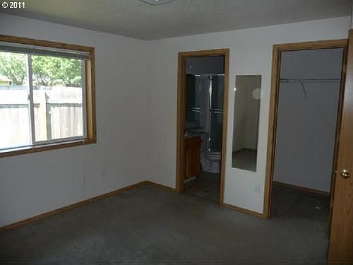 4th image of 8109 NE 151st Ave