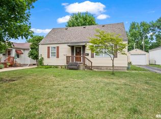 2336 S Pasfield St, Springfield, IL 62704