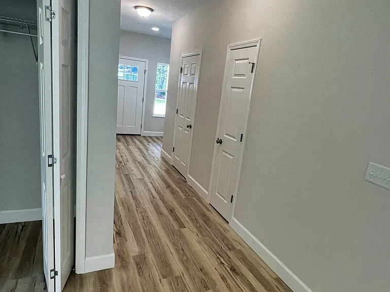 182 Madison St #B — Photo 12