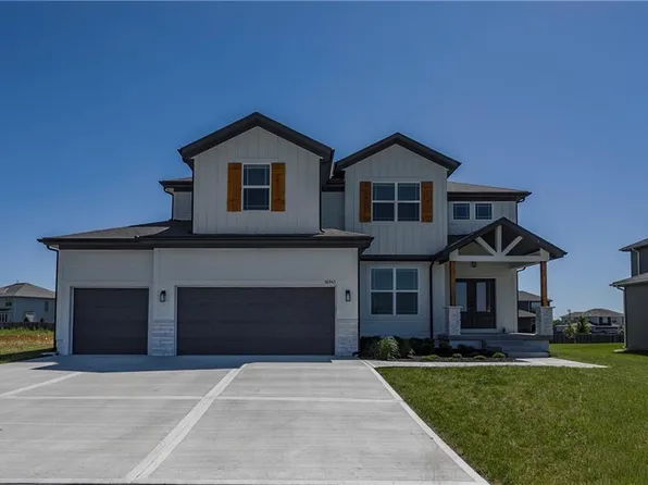 16941 S Brentwood St, Olathe, KS 66062