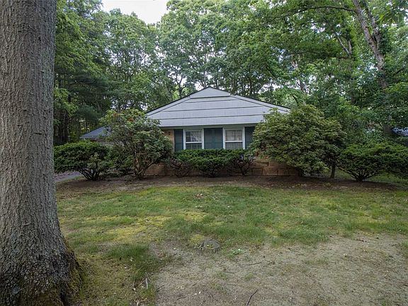 2nd image of 41 Spencer Ln