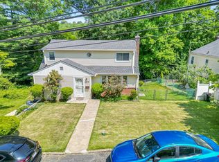 17 Linn Pl, Yonkers, NY 10705