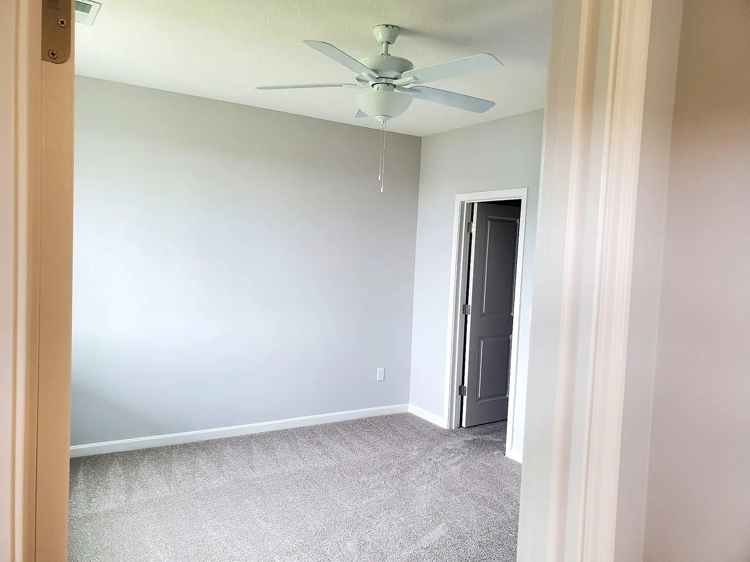 2 bed, 1250 sqft, $2,000 — Photo 3