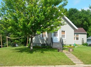 718 Wollan St, Starbuck, MN 56381