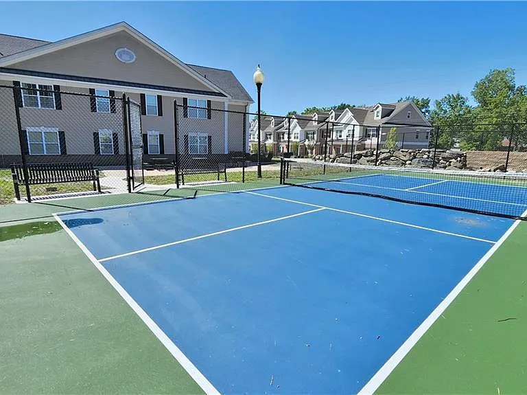 105 Canter Ct — Photo 17