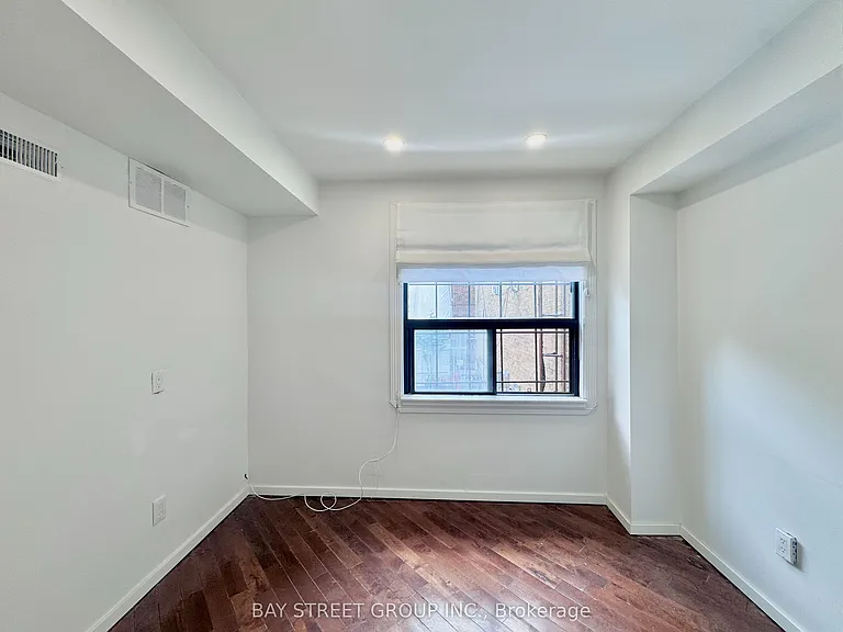 373 Eglinton Ave W #2 — Photo 7