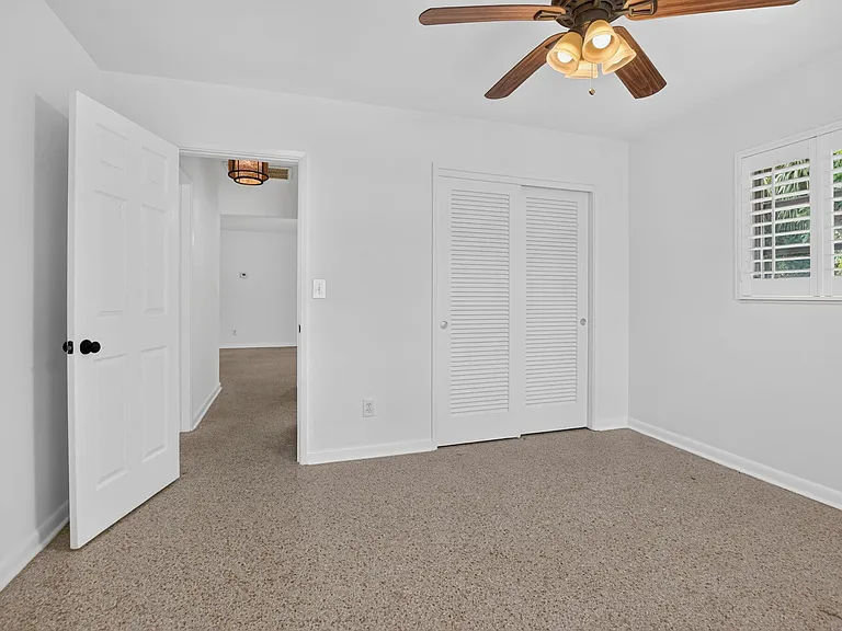 3398 NE 5th Ave — Photo 21