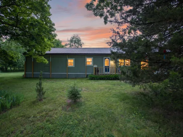 12081 Snow Rd, Hanover, MI 49241