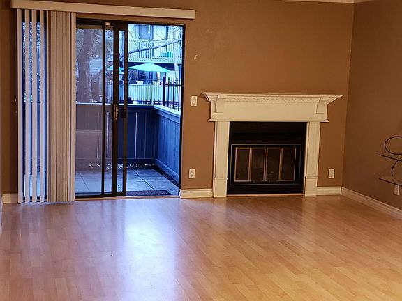 4th image of 3180 Country Club Dr APT 9A