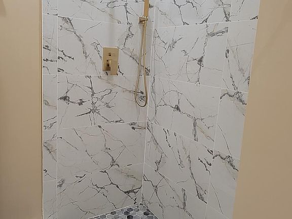 4th image of 1753 W 21st St #1F