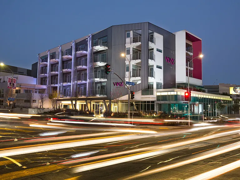950 S Fairfax Ave — Photo 13