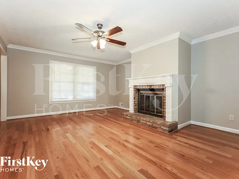2067 Shillingwood Dr NW — Photo 4