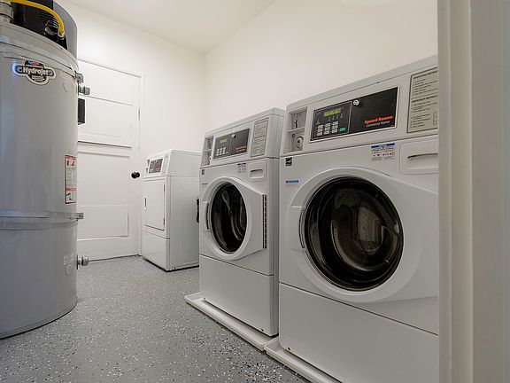3rd image of 3130 3rd Ave APT 8