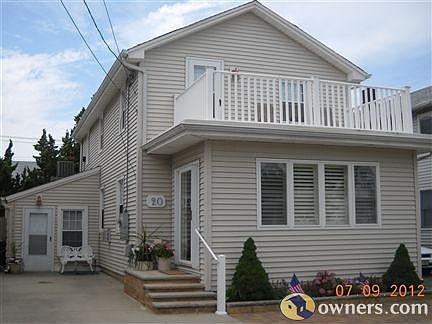 2nd image of 20 N Martindale Ave
