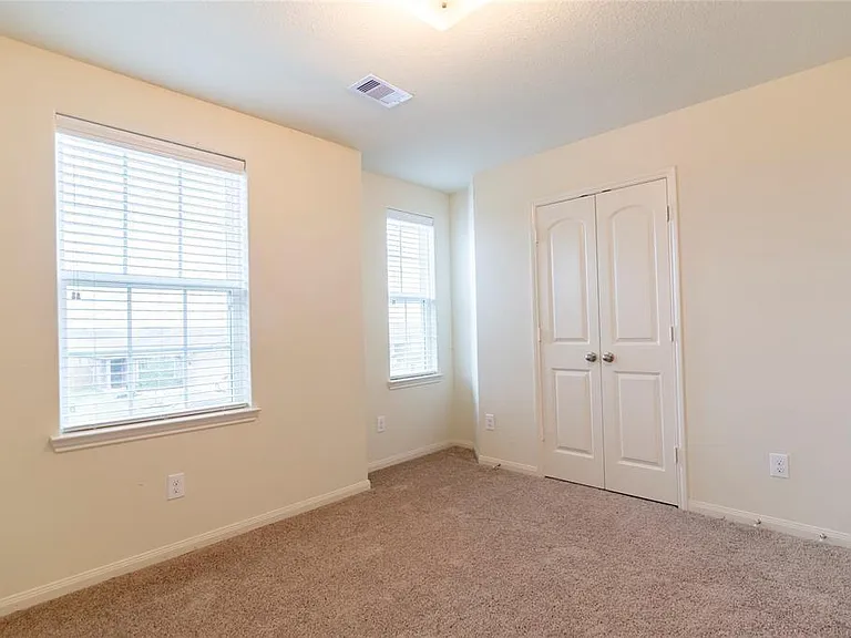 2906 Seacrest Ln — Photo 15