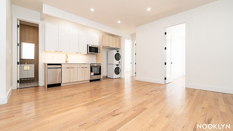 1st image of 489 Grand St #3D