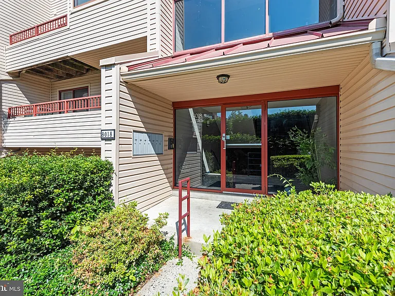 8018 Valley Manor Rd #3B — Photo 4