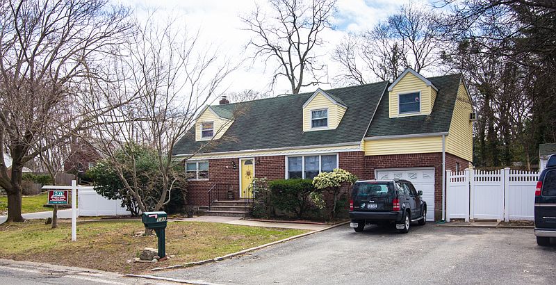 131 Dickinson Ave