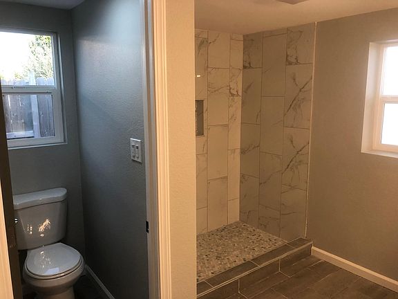 5th image of 3321 Karok Ave #1