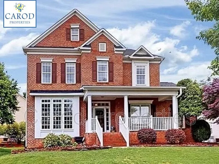 533 Buffinton Ct NW — Photo 1