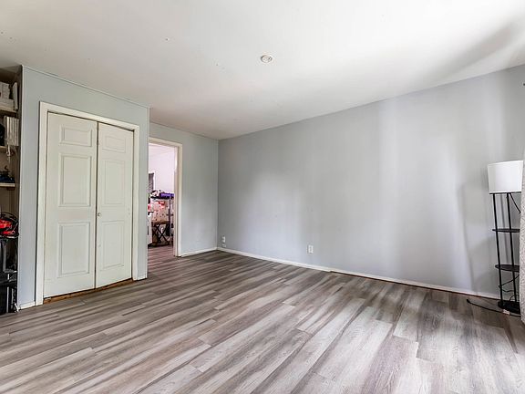 2nd image of 3233 Madison Ave