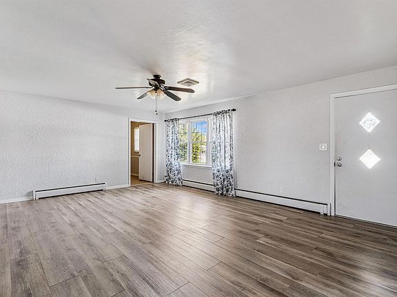 4th image of 204 S East St