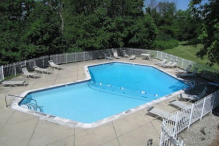 2nd image of 620 Hidden Valley Club Dr APT 302