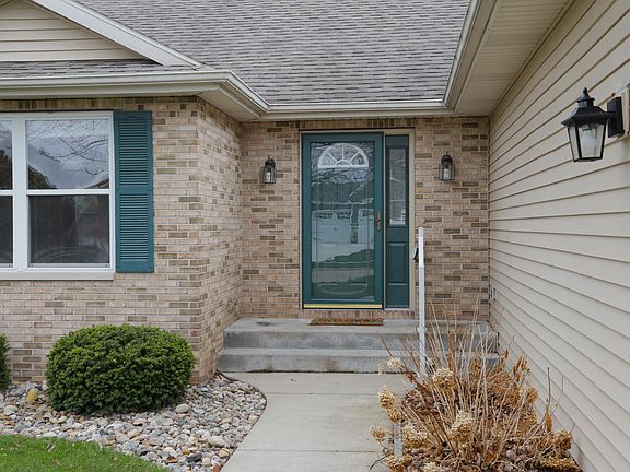 10135 Daves Hollow Ct-103