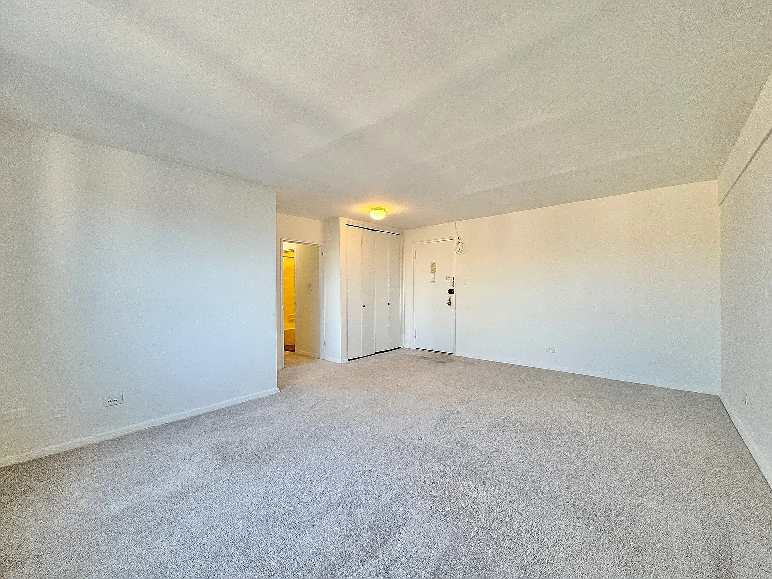 142-27 Barclay Avenue — Photo 3