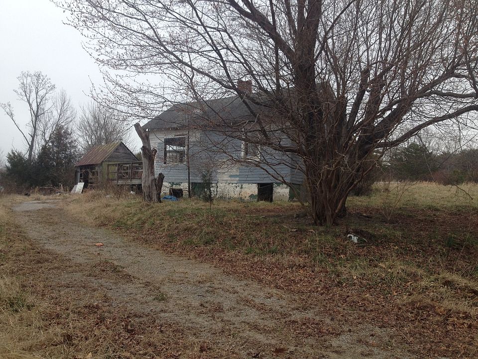 2nd image of 544 Song Bird Ln