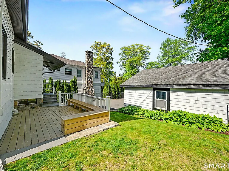 4 Highview Ave — Photo 34