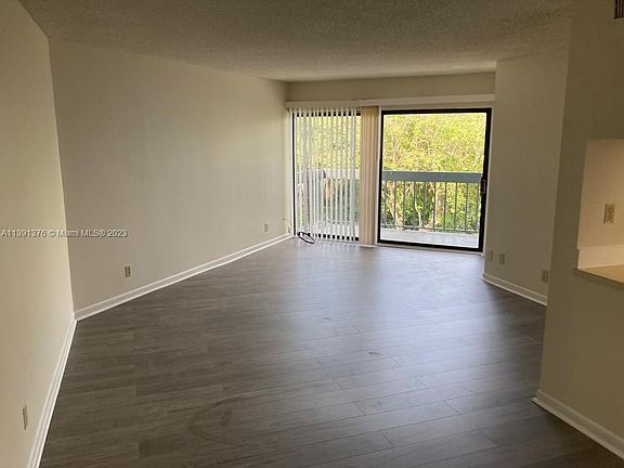 2nd image of 2000 N Congress Ave APT 303