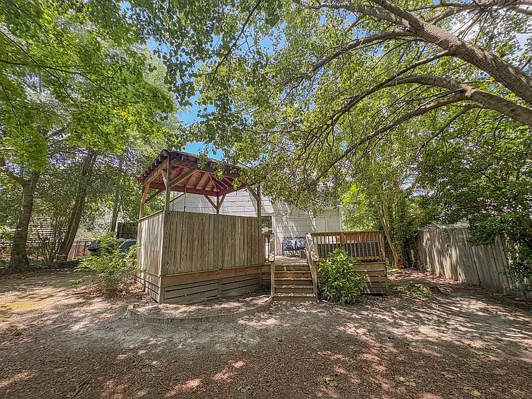 946 McKimmon Rd — Photo 16