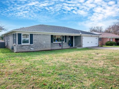7833 Abbott Dr, White Settlement, TX, 76108