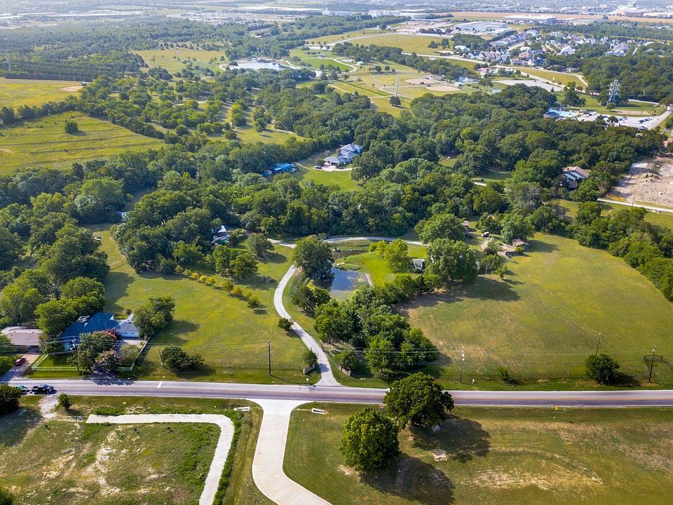 9_930-williams-st-rockwall-tx-High-Res-10.jpg
