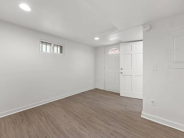 1217 E 14th Ave. — Photo 19