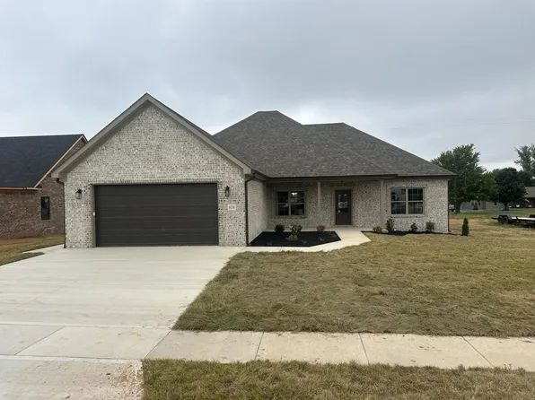 628 Comanche Dr, Richmond, KY 40475