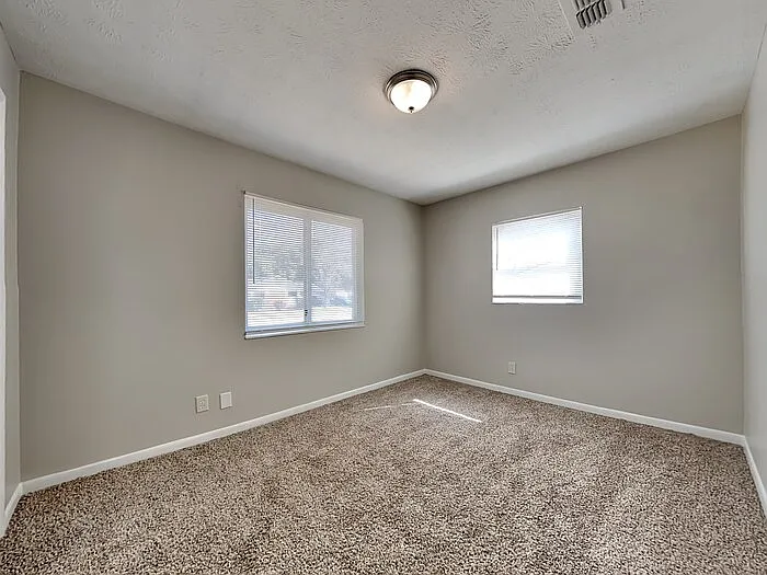 1846 Grove Park Dr — Photo 17