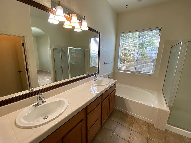 9748 Roedell Way — Photo 18