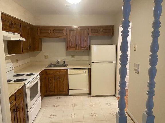 2nd image of 3406 Kim Ct APT B5